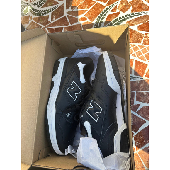 New balance 550 panda bb550sv1 size 10 men - Picture 2 of 5